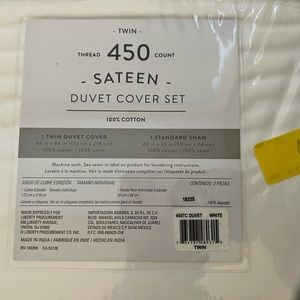 Brand new in the package satin duvet cover set